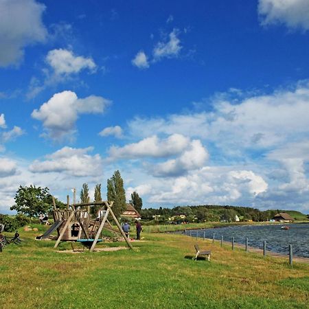 Ferienwohnungen Im Haus Am Deich Middelhagen Dış mekan fotoğraf